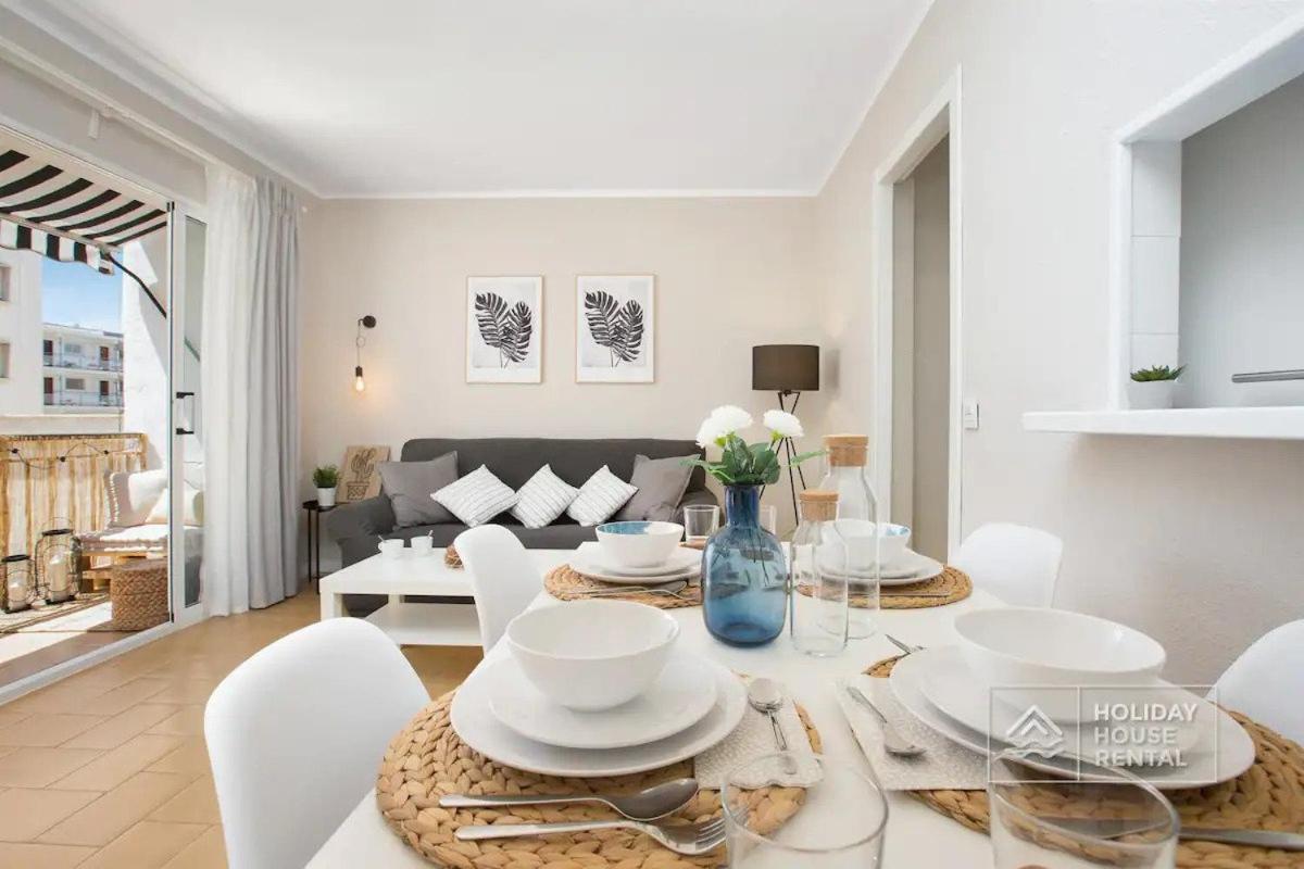 Cosy 3-Bedroom Apartment For 6-8 People Just 50M From The Beach Salou Esterno foto