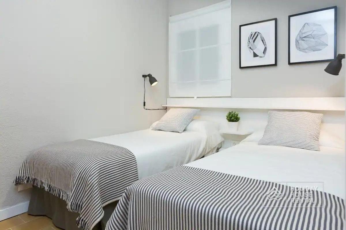 Cosy 3-Bedroom Apartment For 6-8 People Just 50M From The Beach Salou Esterno foto